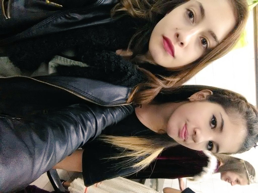 nahiilu's tweet photo. 👑💘 https://t.co/flYkbQXfKF