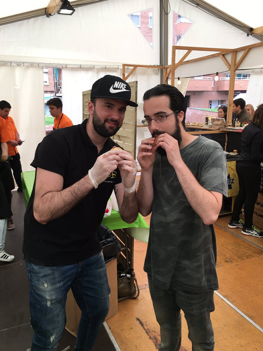 SunsetBurger tweet media