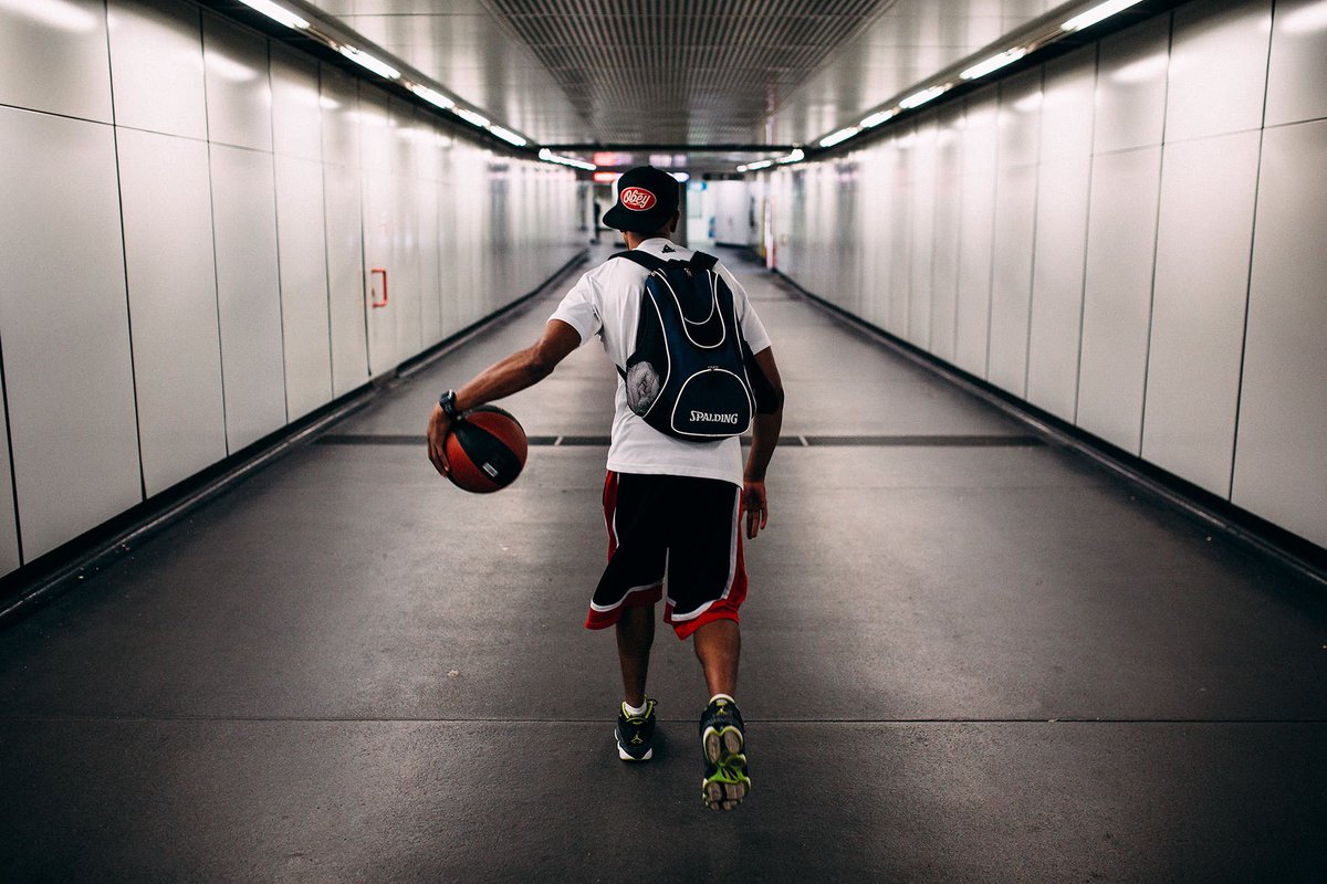 markuscarr12's tweet photo. Getting closer to that time! Basketball Camps #Austria summer2016 https://t.co/57UcKE8a1W #crossovercamp https://t.co/2xYnxGhfha