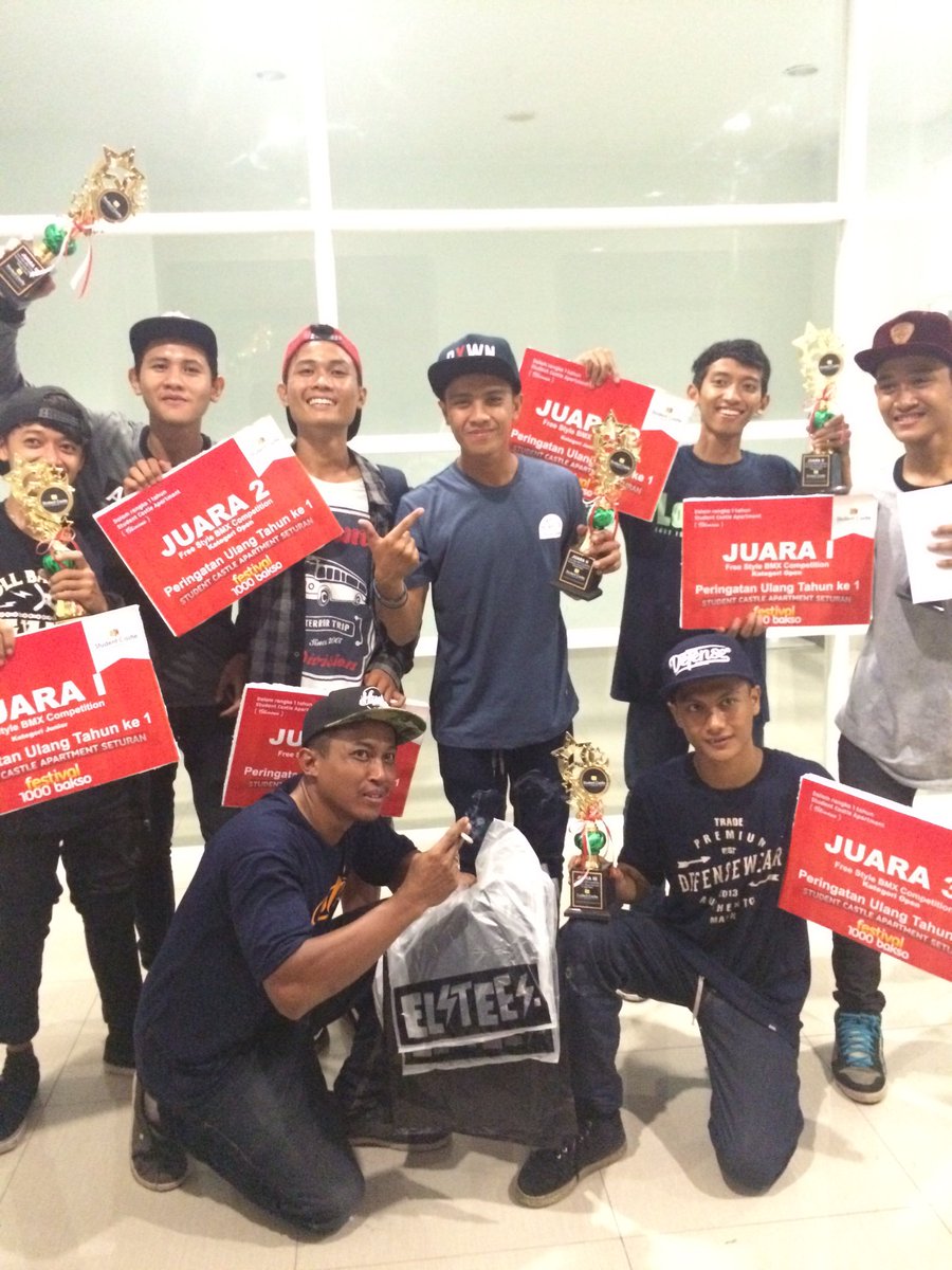 errbmx_'s tweet photo. pujituhan juara 2rd competition bmx street student castle apartment seturan makasih banyak buat @rowndivision https://t.co/LXz3YIUWKY