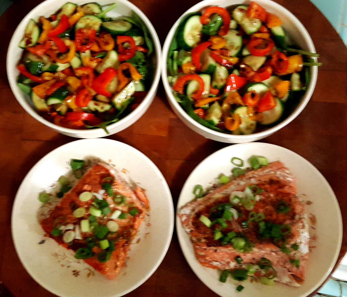 OrganicsForFree's tweet photo. She loves me. 
@Organics4Free , that is. 

#dinner 
#love
#weekend
#marriage https://t.co/9ako0nvTQR