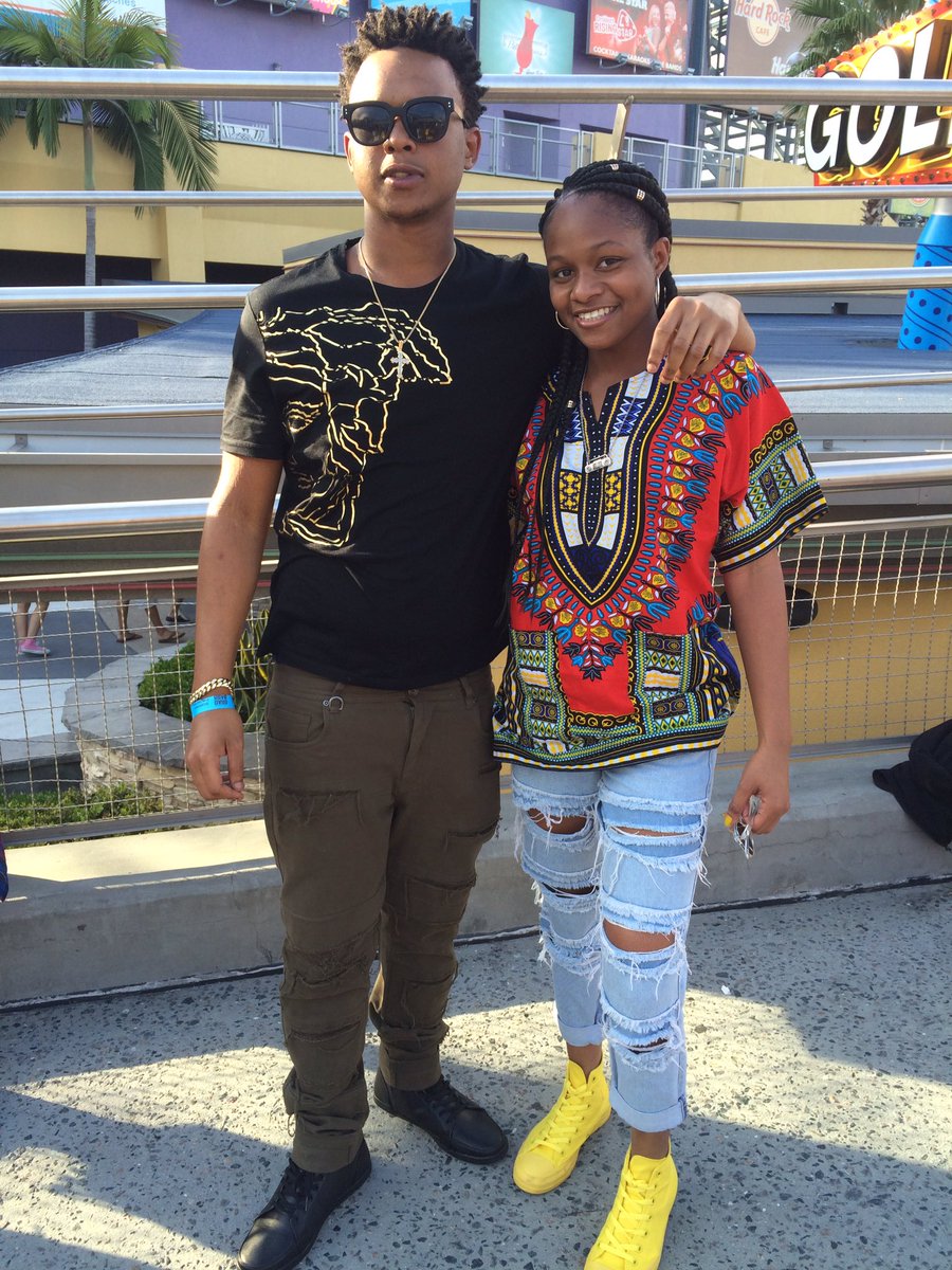 JKayyyy_'s tweet image. #GradBash2k16🔥😜 had a good ass time 😎