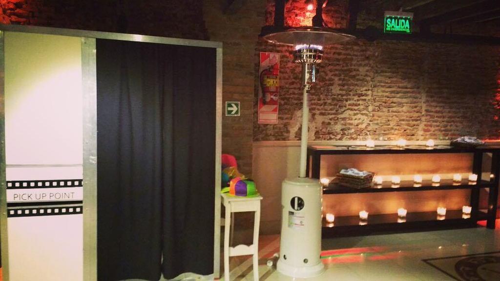 tostadaenojada's tweet photo. Nuestra #picsinthebox calentita en esta noche fría en @eventos_buenos_ayres San Telmo en l… https://t.co/Zepck6zryr https://t.co/lzxSma0mwp