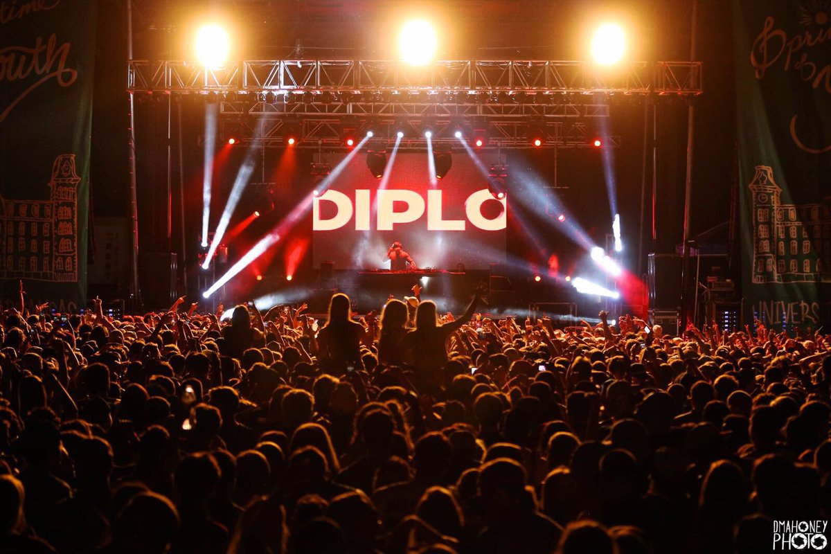 diplo's tweet photo. Arkansas 👌🏼 https://t.co/RaELl6fvLI