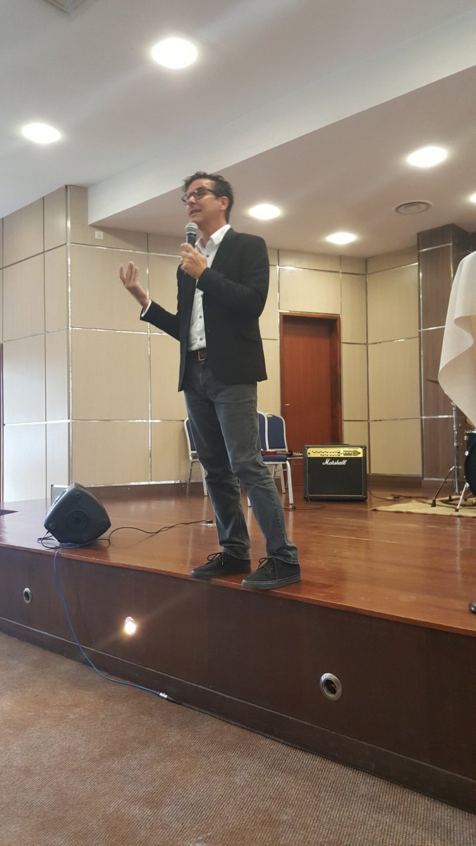 GowiOdera's tweet photo. Pst. Todd Fisher starting the #sermonseries #SimonVsPeter @nc_south https://t.co/dqsZ3wagaI