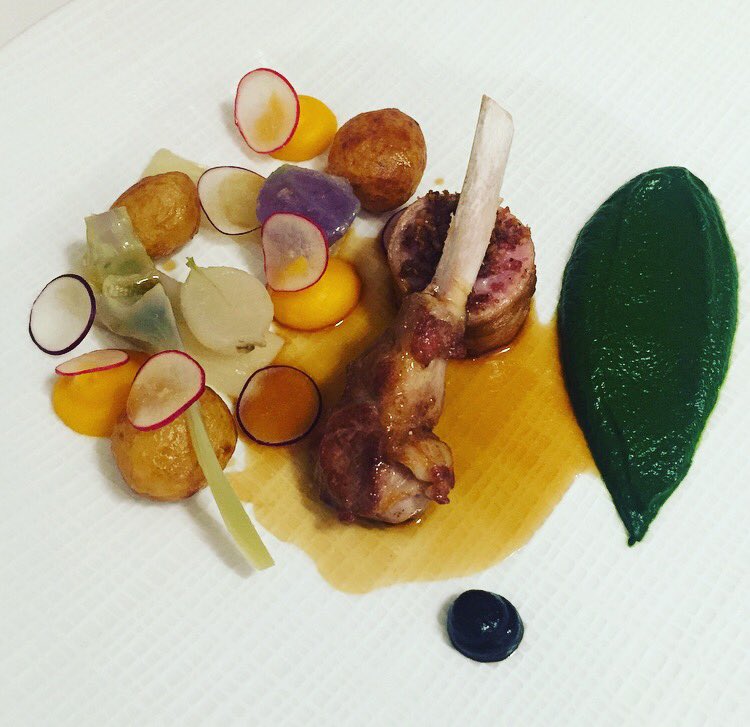 FouziaGiannotta's tweet photo. La perfection du goût #ericpras #bourgogne #lameloise #mythique https://t.co/dfRdAIdxeW