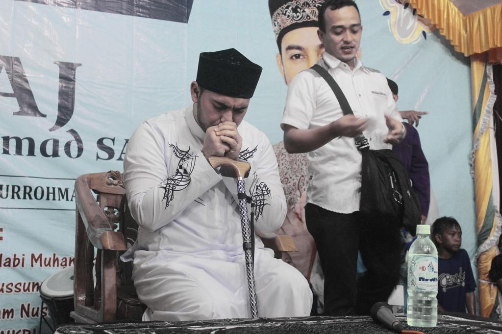 AFC_IMY's tweet photo. Acara tadi mlm @ustad_alhabsyi @alhabsyiFans https://t.co/aLSkQ0EUhv
