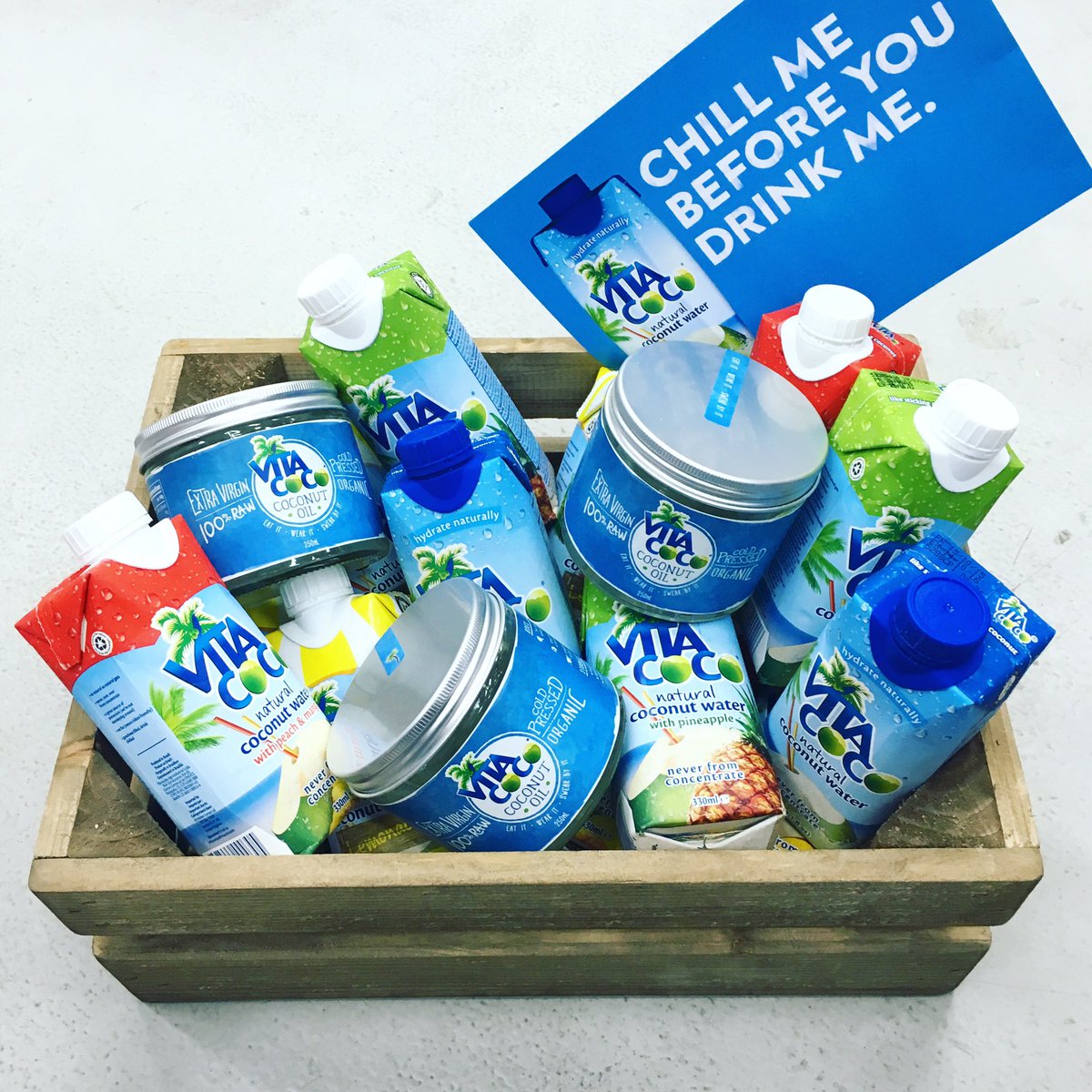 WIN a month's supply of coconut water &amp; oil! 🙌🏾 To enter, RETWEET &amp; follow <a href="/vitacocoae/">Vita Coco AE</a> &amp; <a href="/VitaCocoOilAE/">VitaCocoOilAE</a> 😄🌴#dubaicomp