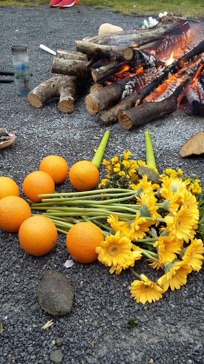 edep6's tweet photo. Maidin Lae Bealtaine cad eile? #MayDay #Gallarus https://t.co/ADbOHBBqAX