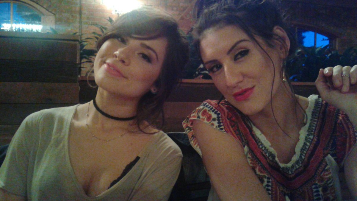 DomiJacobs's tweet photo. @JoselynPoremba Big up to the beautiful Birthday Girl! Lotsa love and many, many happy returns π #WeekendThang https://t.co/UtzB9t7DaF