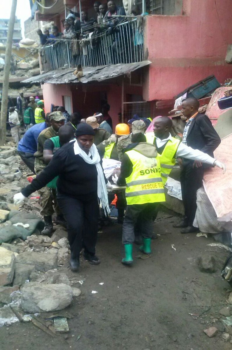 citizentvkenya's tweet image. PHOTOS: 14 people killed following heavy rains in Nairobi ow.ly/4nhEj4