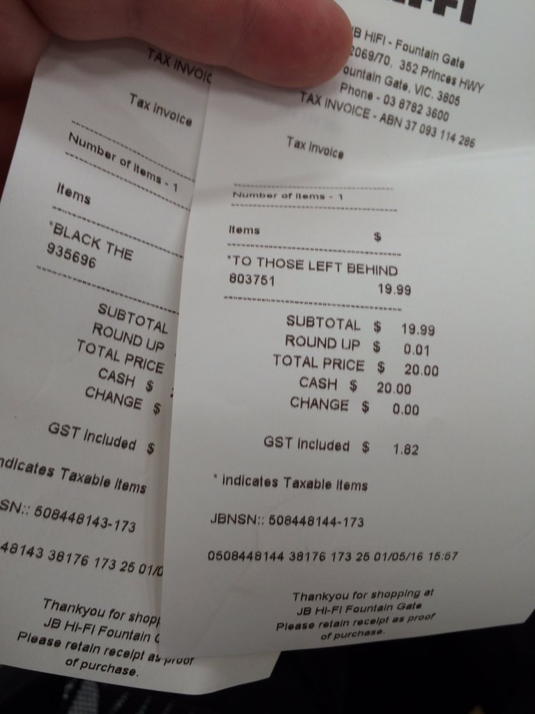 CappaSwain's tweet photo. So we bought #TheBlack and #ToThoseLeftBehind goodbye $40 β€οΈβ€οΈβ€οΈβ€οΈ @AAofficial @blessthefall #brokebitch https://t.co/tcecGZw7sq