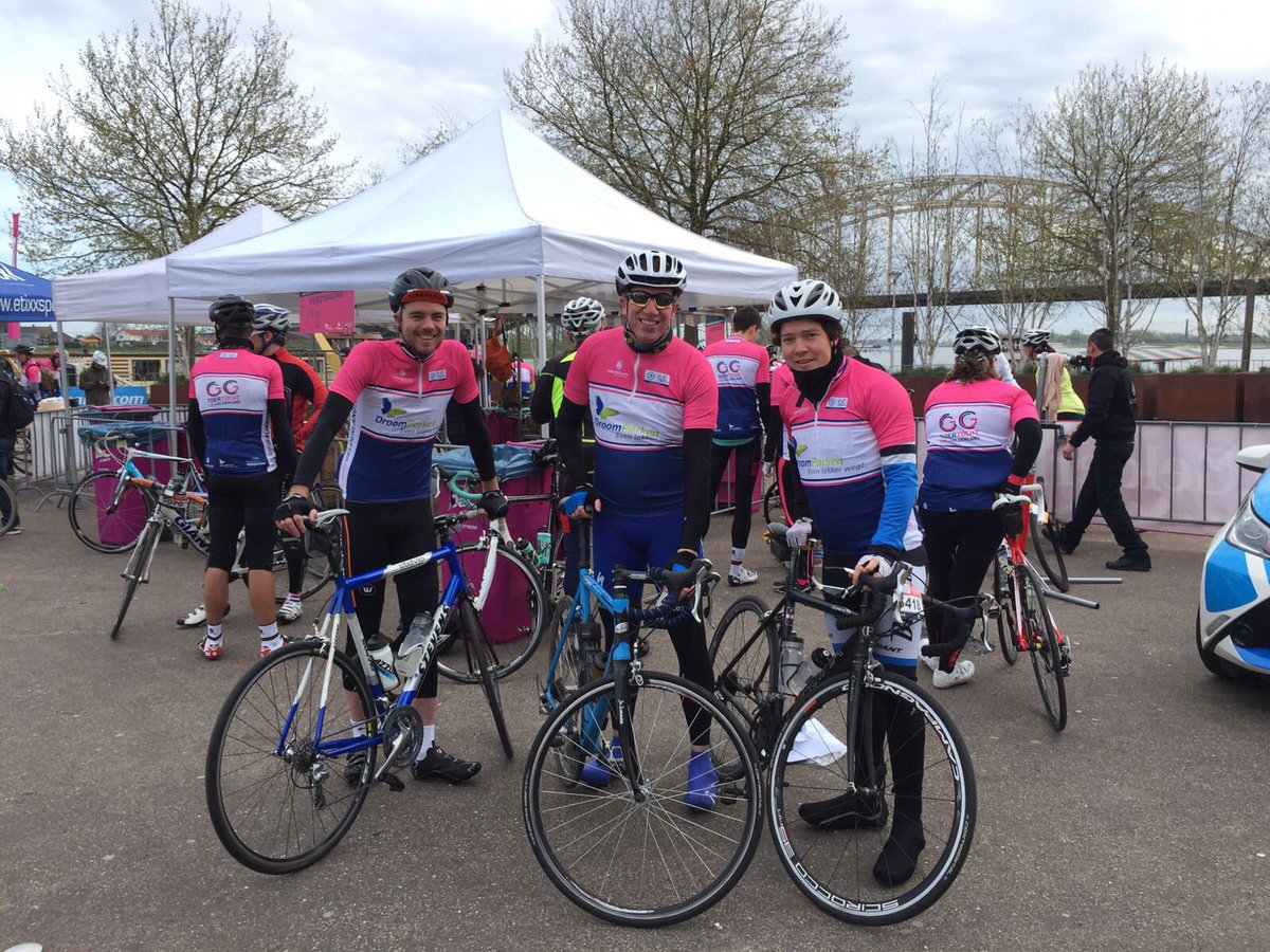 Vanuit <a href="/gem_Nijmegen/">Gemeente Nijmegen</a> vertrekken ook de laatste renners. Veel plezier allemaal vandaag! #girotoertocht