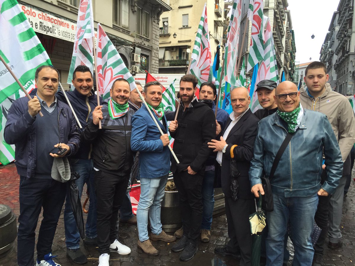 terraccianoFim's tweet image. #FIM Cisl @BentivogliMarco @FurlanAnnamaria @FIMCislStampa &quot;Siamo qui&quot;! Nel Cuore di Napoli W i lavoratori!!