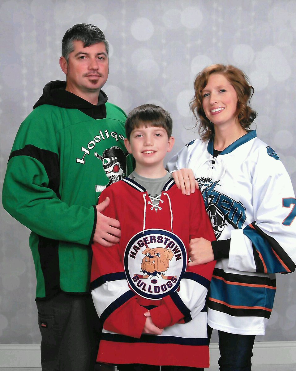 3 days until <a href="/CFWCMD/">Community Foundation of Washington County MD, Inc.</a> Day of Giving. #EveryGiveCOUNTS  Reason #3: 3 family members. 3 teams! hagerstownice.org/wcg#reason3