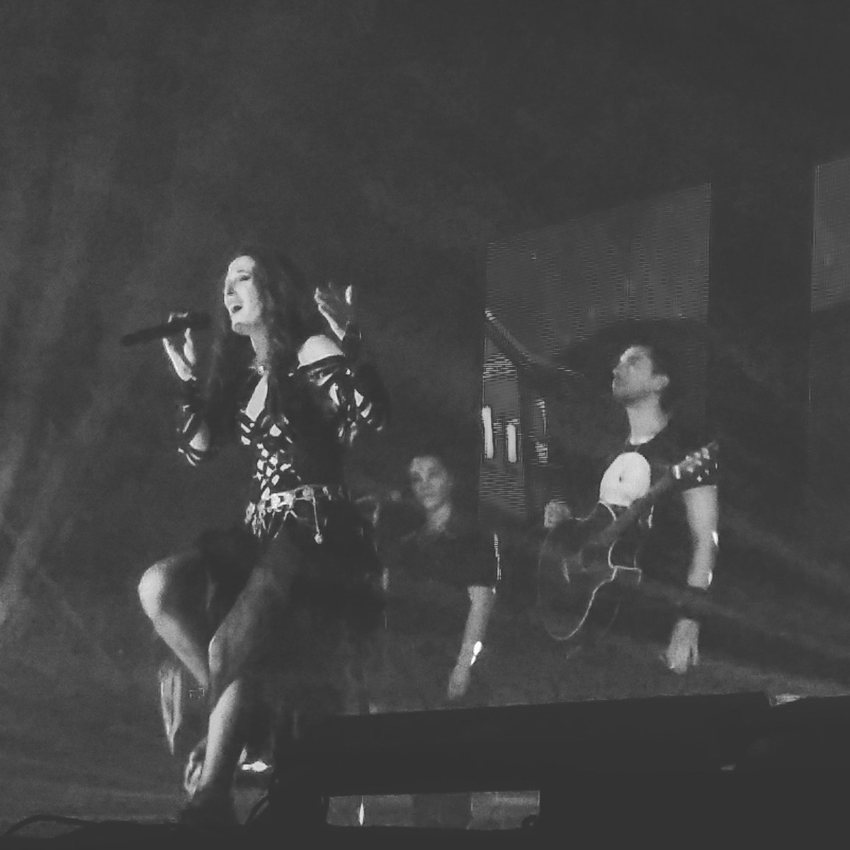 JudithJ2D's tweet image. Mientras sea junto a ti siempre lo intentaría #TourCaosGirona #fontejau  @InfoMalu @_MaluOficial_ @JoseDeLucia