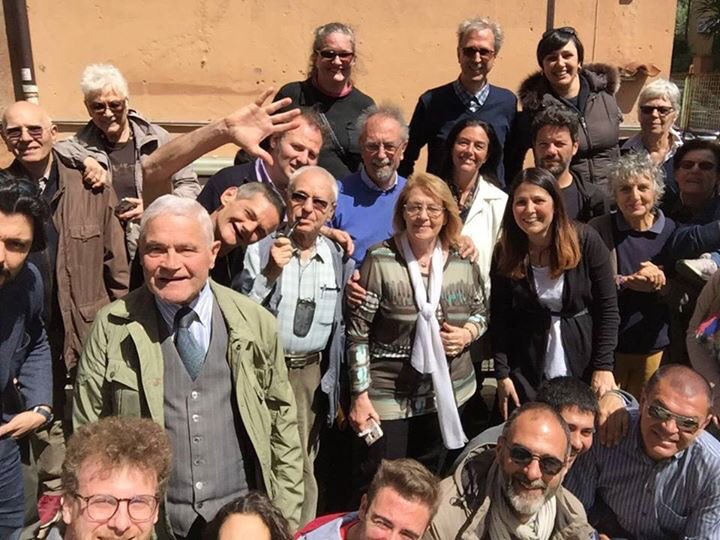 PD_ROMA's tweet photo. Festa, politica, musica! Auguri a tutti dai democratici e democratiche del circolo @pdgarbatella! #RomatornaRoma https://t.co/HwsRiOkif5