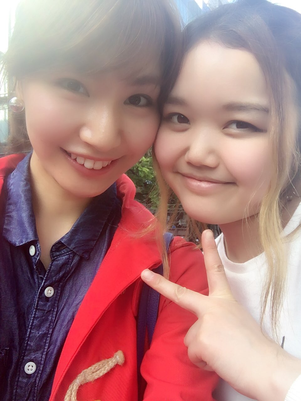 徳田亜沙美 みのりんと2人で蜷川実花さんの写真展に行って来て Macのイベントにもばったり 妹の様なみのりんと楽しく過ごせました T Co Tmm3ygkh8e Twitter