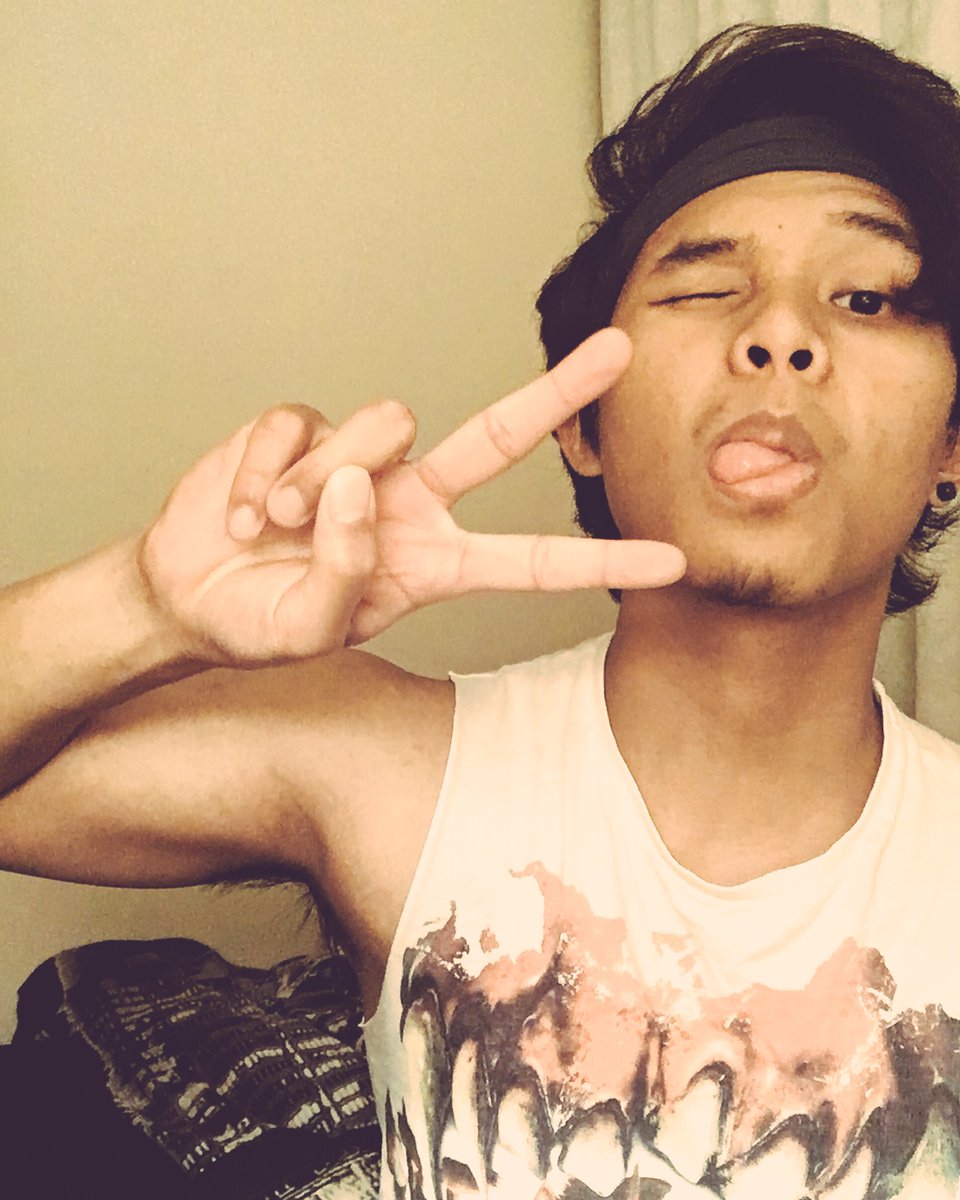 Calling all Breakers again!: This time it's @HYBKid that is going to be answering your questions! So tweet away!