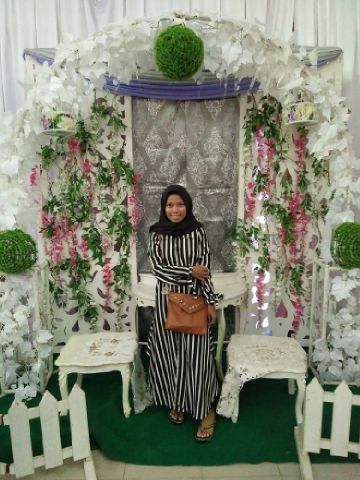 Sasaftria's tweet photo. Udah siap nemenin aku duduk bersanding disini? @bastiansteel @steevemuntu ♥♥♥♥ https://t.co/nhO4hEGeGQ