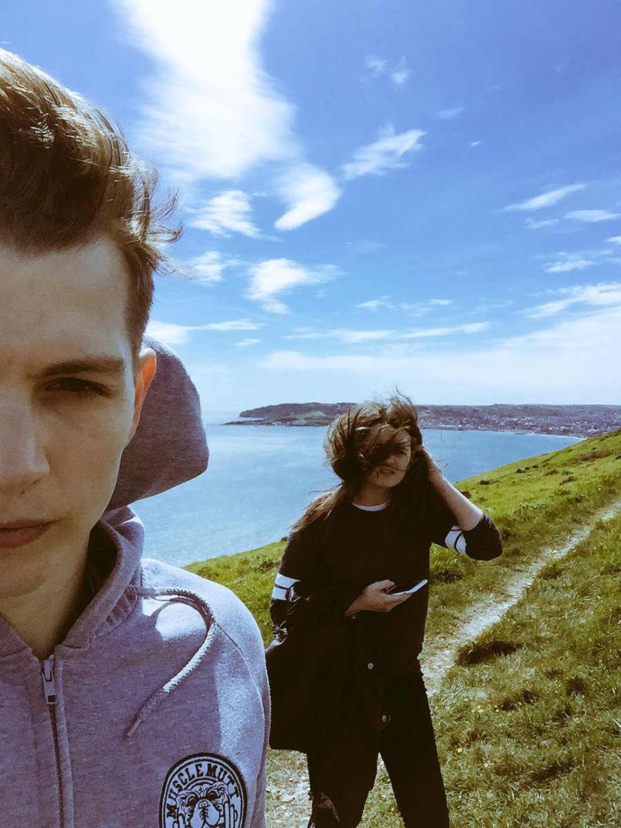 TheVampsJames's tweet photo. Bit windy @sophieemcvey ??? https://t.co/CxVlqMd5lJ