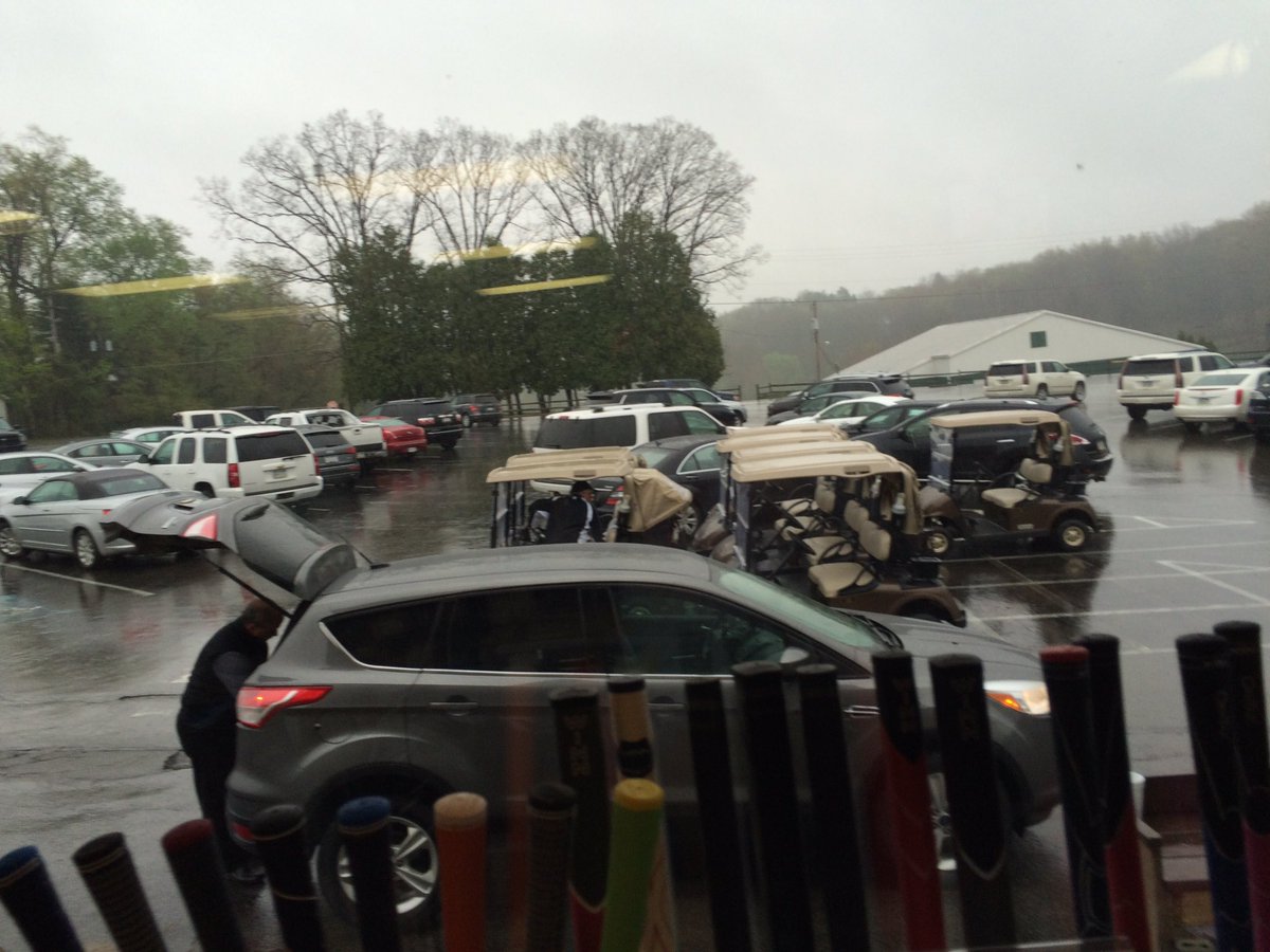 vvanderpool's tweet photo. I'm finding people don't quit just in PA with a few rain drops. #mensopeningday @ButlerCCGolf  #whereami https://t.co/5SPBjqrYeH