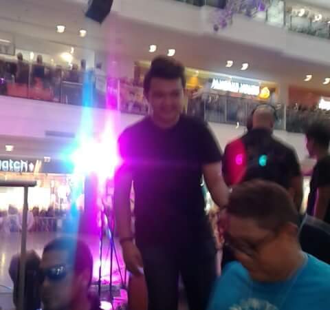 TomCallsx100's tweet photo. si ninang at utol spotted na
@UnitedALDUBPh 
#BingoKiSSDay 
#ALDUBKiligSaSweetDay 
ctto https://t.co/ZCwtQLVuzi