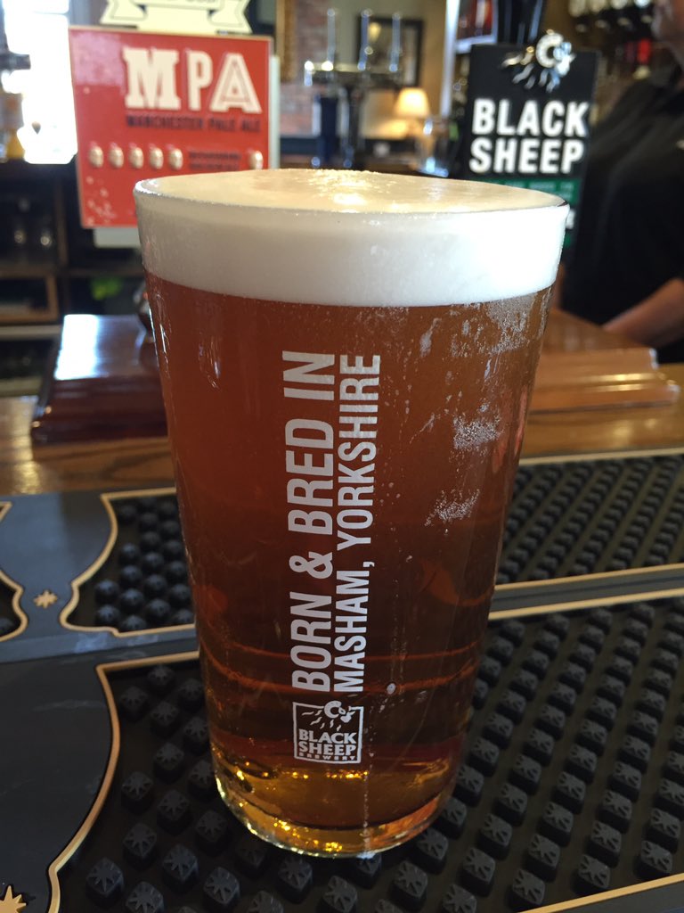 PeteCooper100's tweet image. How good does that look. #blacksheep #brewedinyorkshire #drunkinlancashire @GaryFLUFC @stuart_feather @Charnz