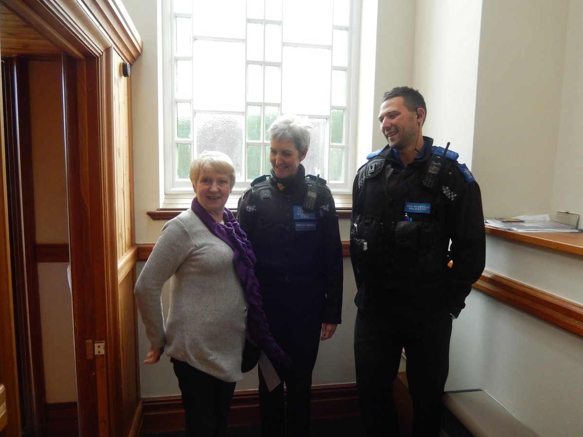 LlanelliMCN's tweet photo. Great to see PCSOs Kira and Bruce from @NPTLlanelliTown great singing #hiddentalent https://t.co/5ciN9u3fFi