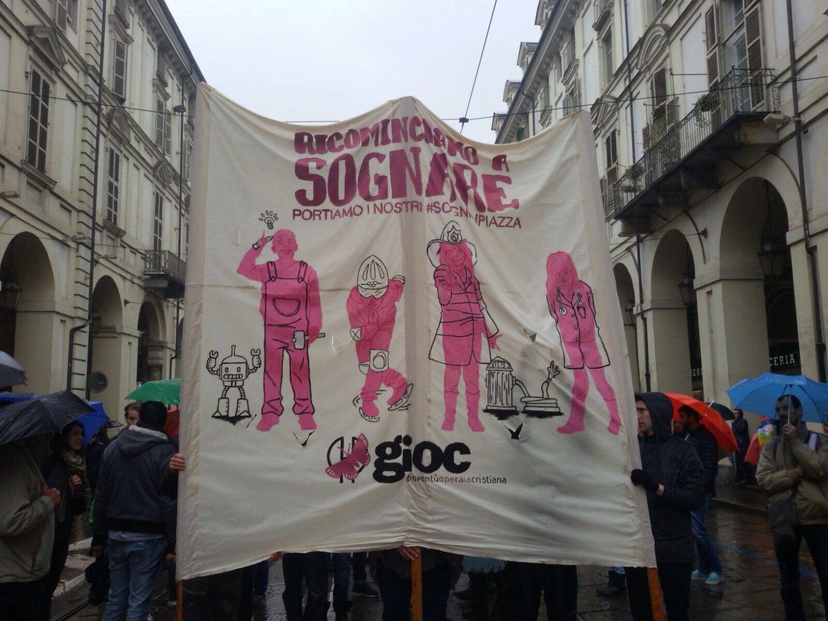 Oggi a #Torino per portare i nostri #SogniInPiazza
Buona #festadeilavoratori 2016!
Viva la #GiOC.
<a href="/CIJOC_ICYCW/">CIJOC ICYCW</a>