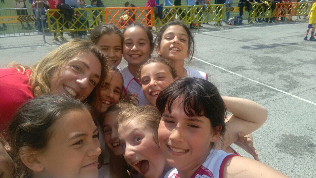 5as en el torneo de Reus las #BenjA de la escuela. Perdimos y Aprendimos en los 1/4 contra <a href="/NBF_Castello/">N.B.F. Castelló</a>