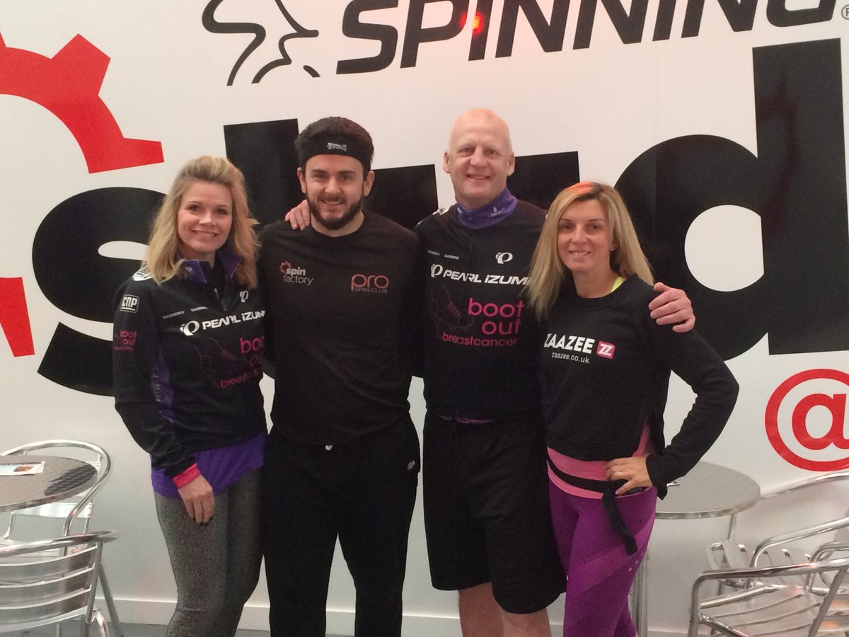 ZAAZEEUK's tweet image. We're here at @MCRSpinFactory with @BootOutBC &amp;amp; @SpinRoss! In #Manchester? Come down! For good causes #MCR @ILoveMCR