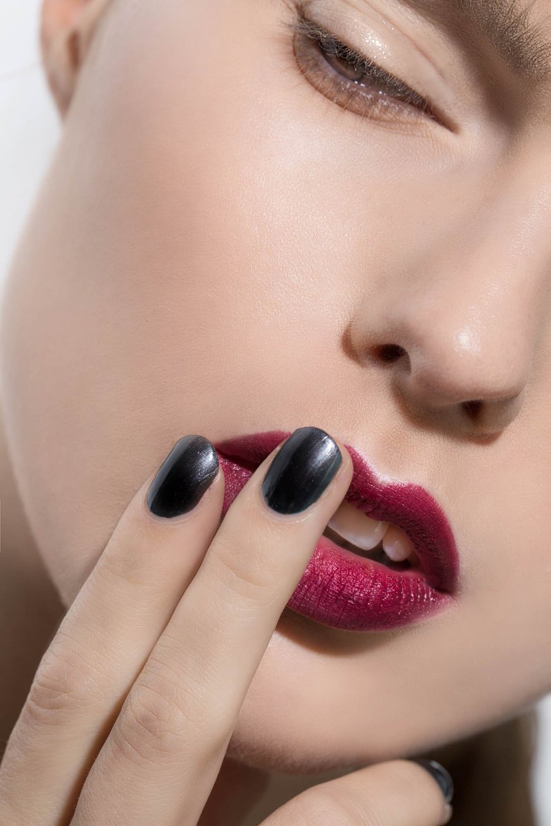 DomiPerek's tweet photo. » #FRESHMESS by @MessMag 
#Beauty #fashion editorial by @AnjaEkstroem 
https://t.co/5IWpGOqaA4 https://t.co/0mZ0Ym6KpF