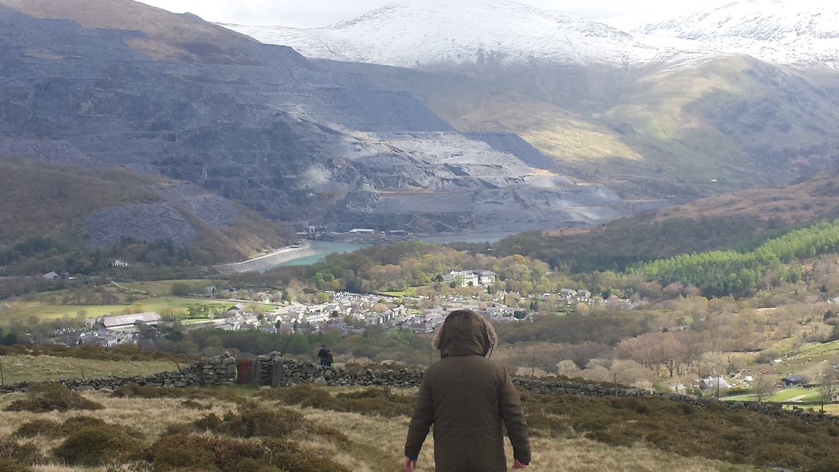 elinh33's tweet photo. #Llanberis #Snowdon #cerdded adref #walking home https://t.co/Z0GjU7TfIb
