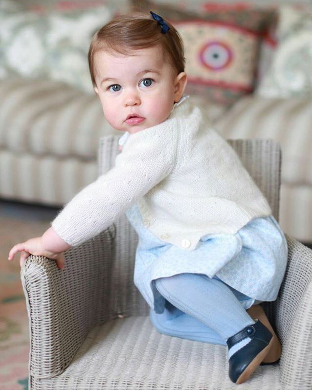 WHOmagazine's tweet photo. On the eve of her 1st birthday, #KensingtonPalace shares new official portraits of beautiful #PrincessCharlotte! https://t.co/jzqRAyQNg4