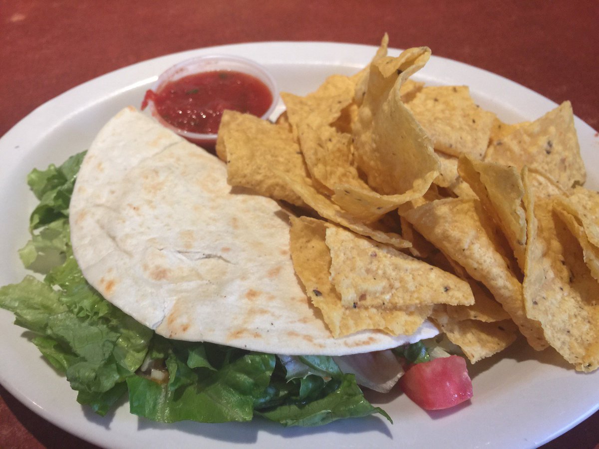 FoodCriticUSA's tweet photo. Yes! Beef tacos for #breakfast #texas (@ Magnolia Cafe South - @magnoliasoco in Austin, TX) https://t.co/pVvSmaPypI https://t.co/fqJZiXqItC