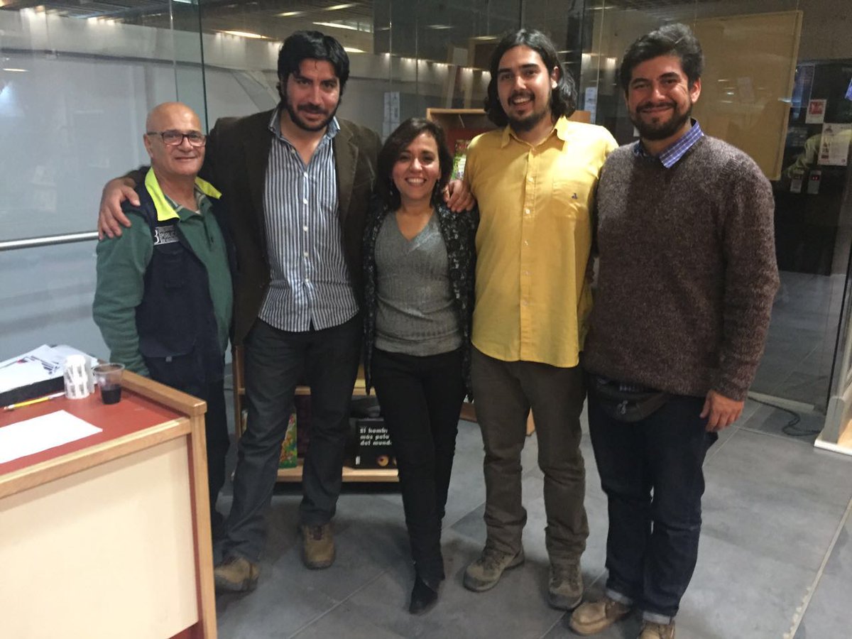 ConstanzaAutora's tweet photo. Quiero agradecer a todas las personas que me acompañaron en el lanzamiento de mi libro. Y a todos quienes me apoyan. https://t.co/ORk2nDQtXR