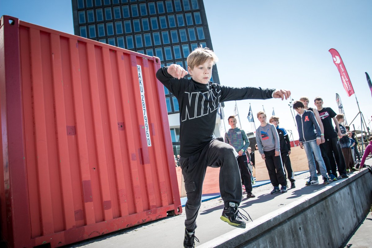 urbansportsweek's tweet photo. Freerunning training, demos and workshops @EYE_film! #GravityXL #WeGoUrban #USWA2016 https://t.co/uJJr3EPRRl