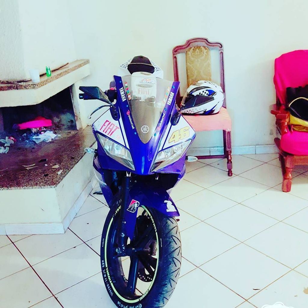 FeelingItaly's tweet photo. InstaPic by giuseppearrigo45: #bikesextreme #yellowfluorescent #valeyellow46 #indmodif #bikerofinstagram #motormodi… https://t.co/JYhPpImjR9