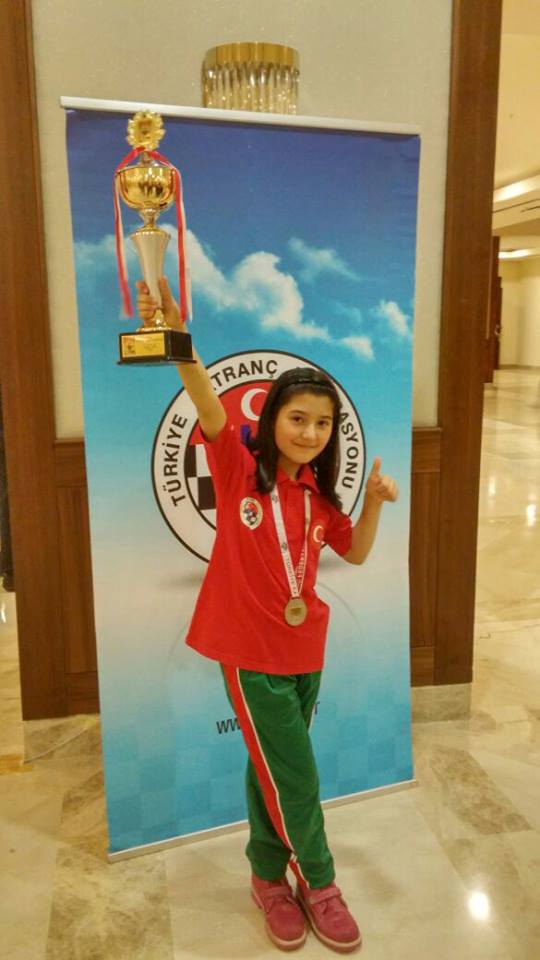 hmutluakpinar's tweet photo. Belediyemiz sporcularının; okçuluk,judo,satrançta elde ettikleri başarılarla gurur duyuyoruz https://t.co/dzmzuXZhdZ https://t.co/wb7H5eyC5W