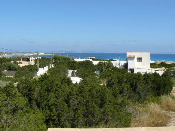 adaneinspain's tweet photo. The Island of Formentera is known for its many pristine beaches. Book ferry online
https://t.co/PXhGpW9z6B https://t.co/b8IF4rmeBU