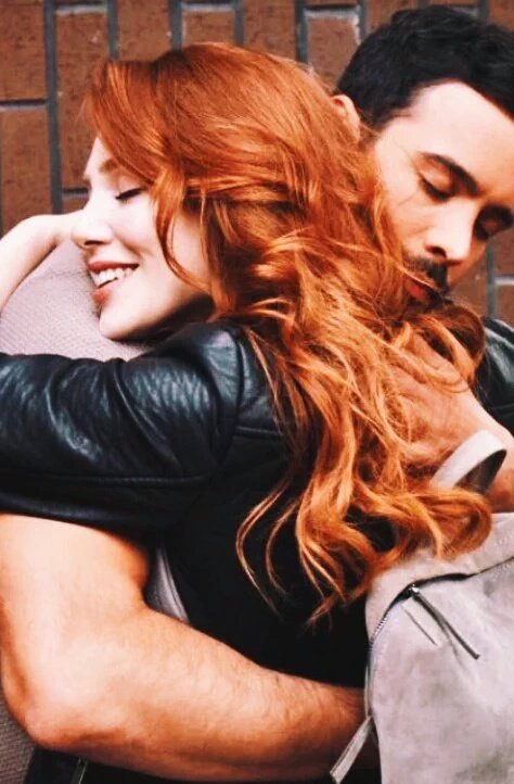 pablohhha's tweet photo. Ben dünyanın en büyük aşığı olabilirim 
Ben koynunda yüzsene binsene durabilirim
#kiralıkaşk 😍😍😍 
@bonya6 👊❤❤ https://t.co/vUvU7SzjE9