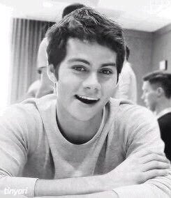smellslikegurls's tweet photo. Dylan O'Brien 😍😍😭 https://t.co/BUmegVNqnb