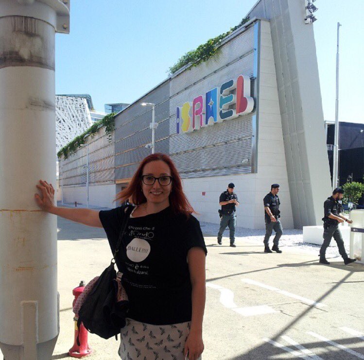rossa_aurora's tweet photo. Ricordando l'Expo, quasi un anno fa!   #quellicheExpo https://t.co/7rQvR6gUea