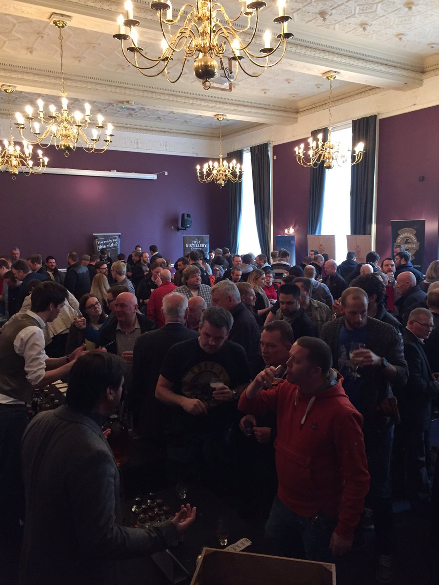 mqaberdeen's tweet photo. And some beautiful whisky tasting starts @whiskymashfest #whiskymash16 wohooooooooooo https://t.co/1B8Gff2DfS
