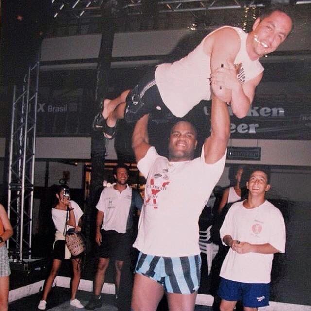 garyhgoodridge's tweet photo. This pic was taken in Brazil in 1996. What a great time I had with the Yamasaki family. https://t.co/7o3Y7N2ZiU