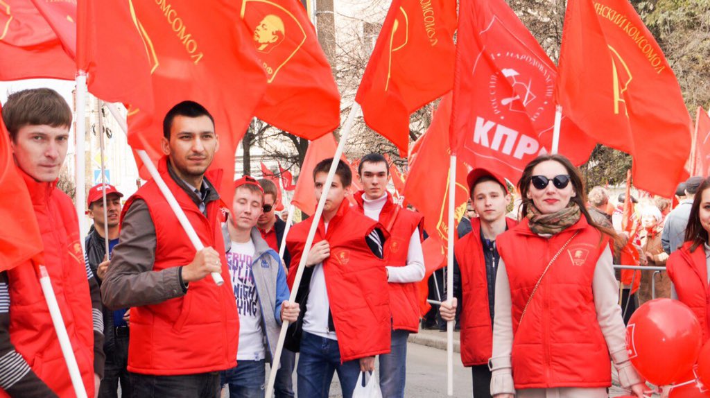 Демонстрация прошла на ура!
#1мая #МирТрудМай #лксм #кпрф #Ижевск
