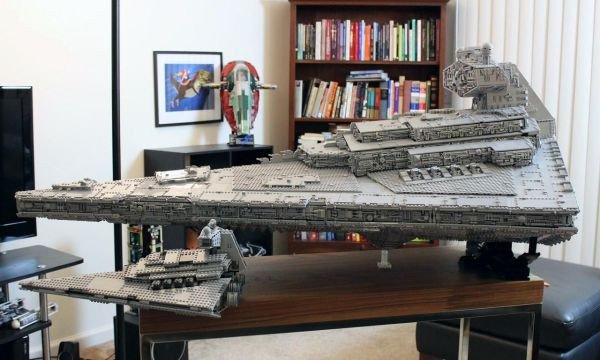 AlfaBetaJuega's tweet photo. ¡Alucinante! :O
Star Wars: Recrean un destructor estelar con bloques de LEGO https://t.co/dKCD77vEzO https://t.co/UVEY4c0QEv
