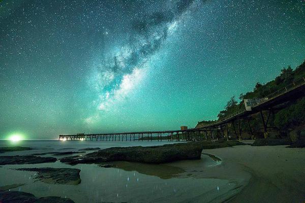 #Milky Way Over #Australia. #Amazing shot! Wanna book your travel? Click here! goo.gl/v1OrRh?lRf9x