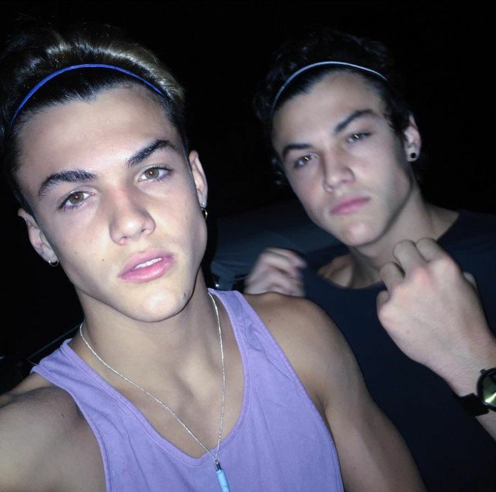 AllHotBoysHere's tweet photo. Dolan twins 🔥🔥 https://t.co/bVUzdaRGYt